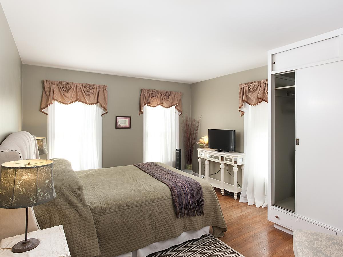Park House Bed & Breakfast 존슨시티 외부 사진